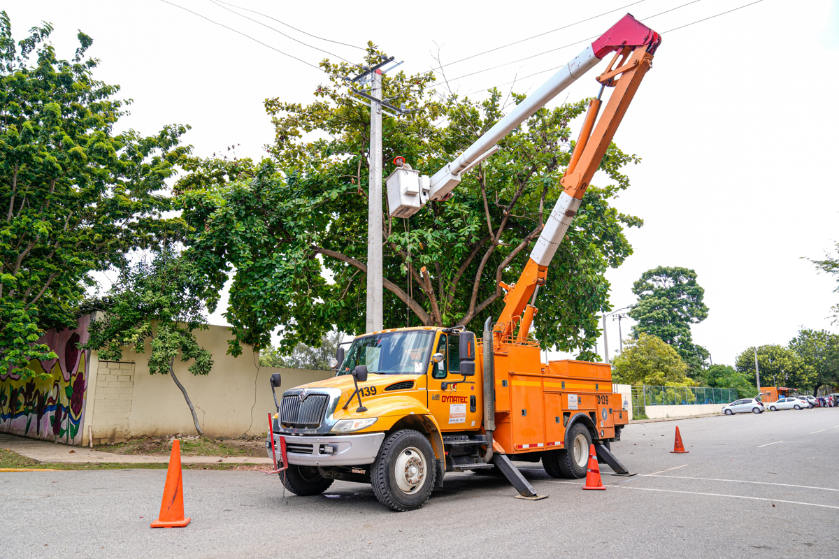 Boom loader equipment